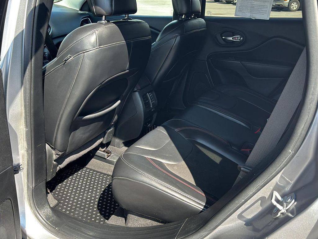 used 2020 Jeep Cherokee car, priced at $17,095