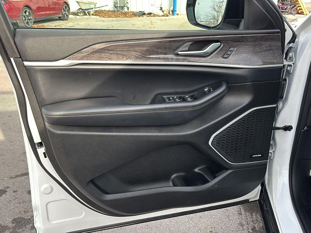 used 2024 Jeep Grand Cherokee 4xe car, priced at $27,948