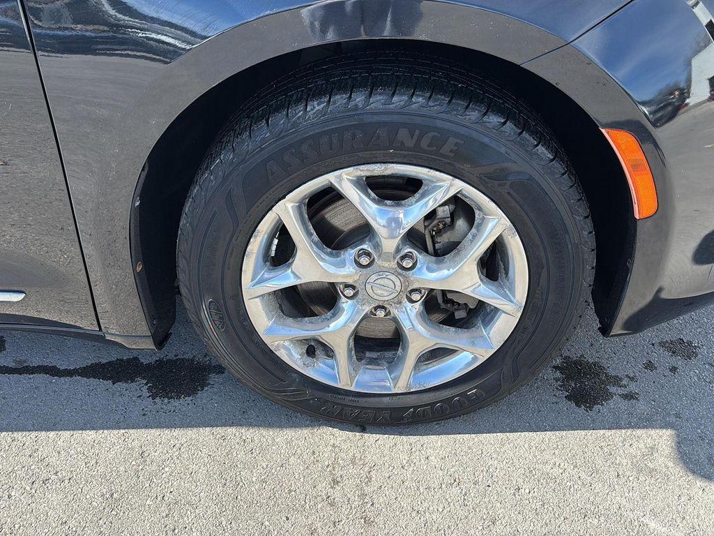 used 2017 Chrysler Pacifica car, priced at $14,895