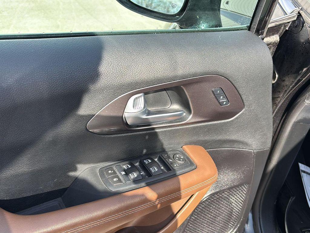 used 2017 Chrysler Pacifica car, priced at $14,895