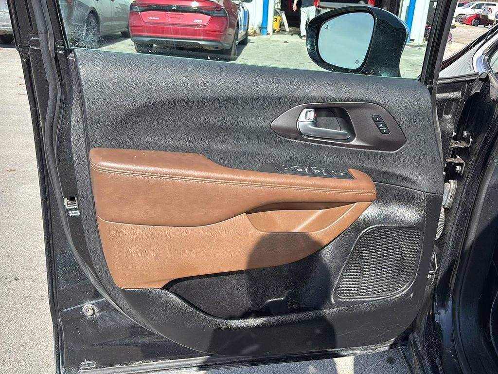 used 2017 Chrysler Pacifica car, priced at $14,895