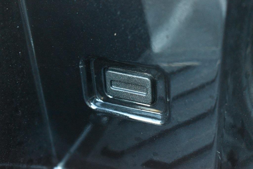 new 2025 GMC HUMMER EV SUV car, priced at $94,290