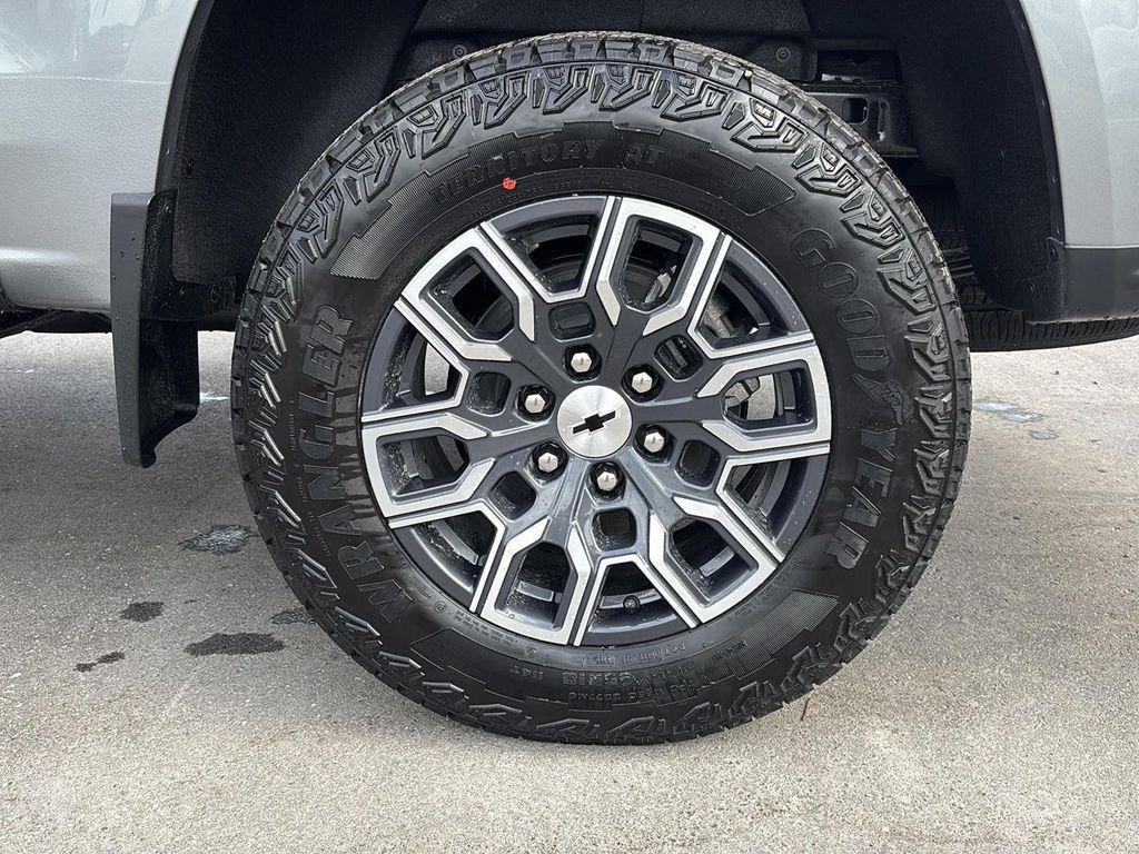 new 2026 Chevrolet Colorado car, priced at $49,430