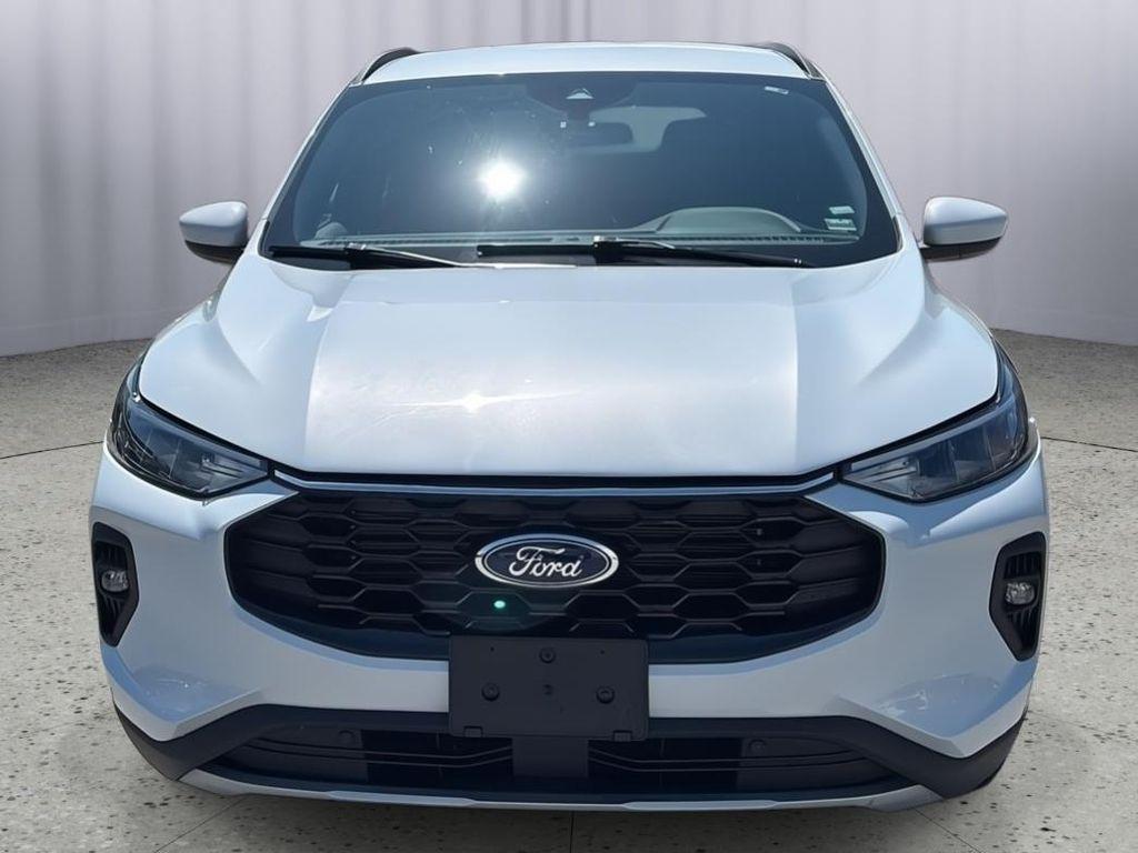 used 2025 Ford Escape car, priced at $26,995