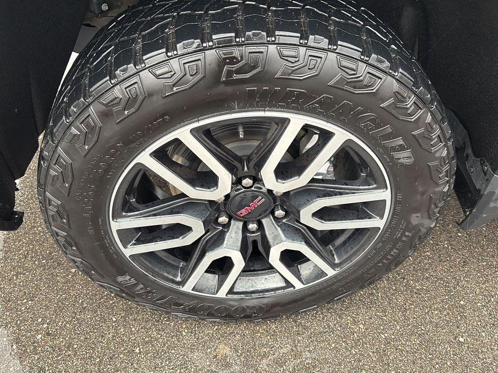 used 2024 GMC Sierra 1500 car, priced at $55,407