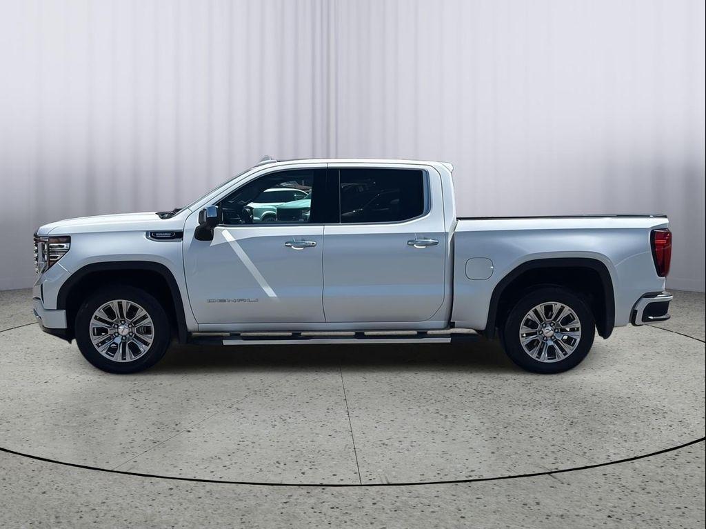 used 2022 GMC Sierra 1500 car, priced at $44,995