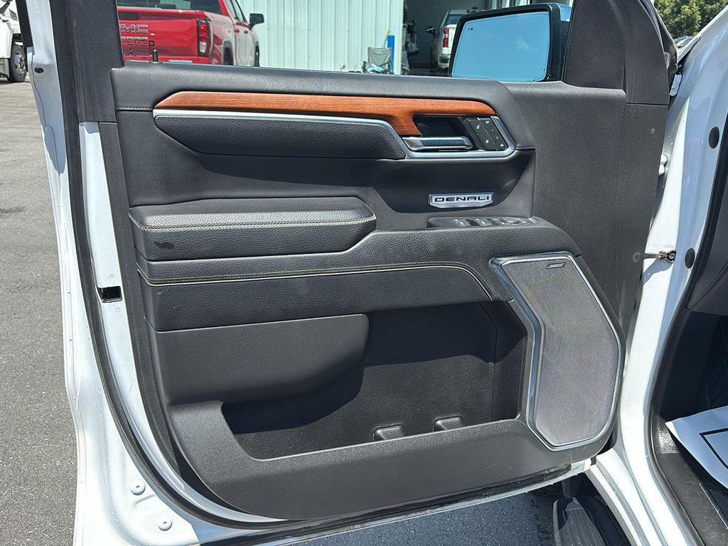 used 2022 GMC Sierra 1500 car, priced at $44,995