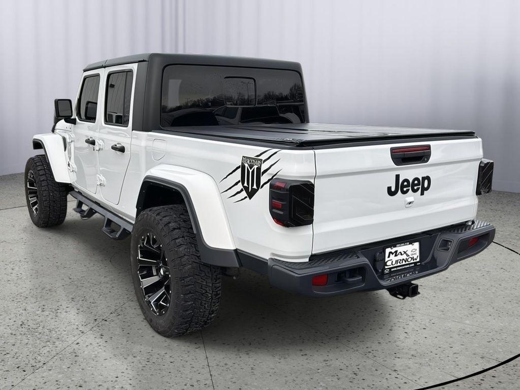 used 2022 Jeep Gladiator car, priced at $30,382