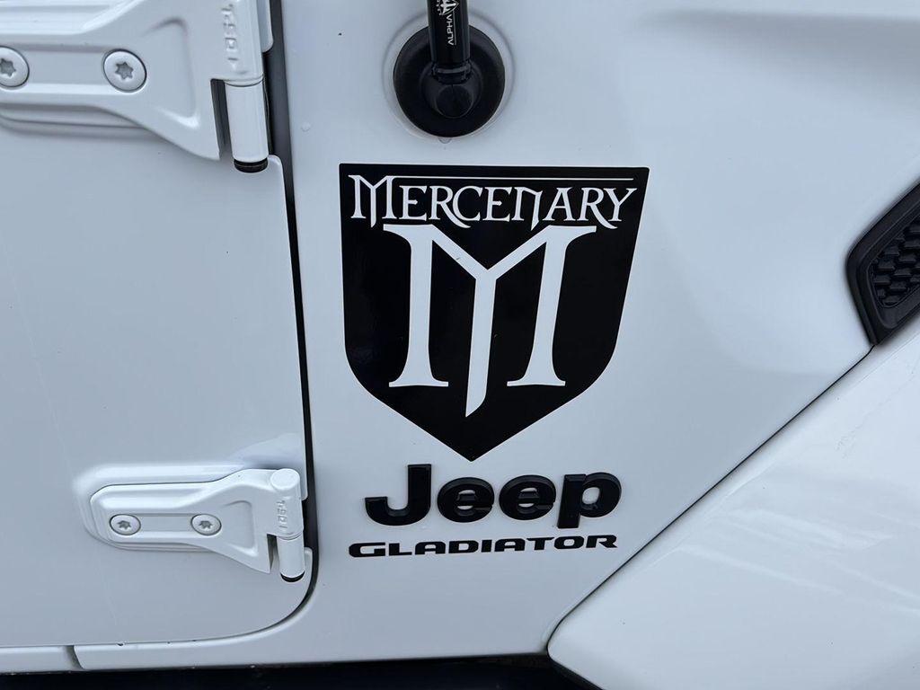 used 2022 Jeep Gladiator car, priced at $30,382