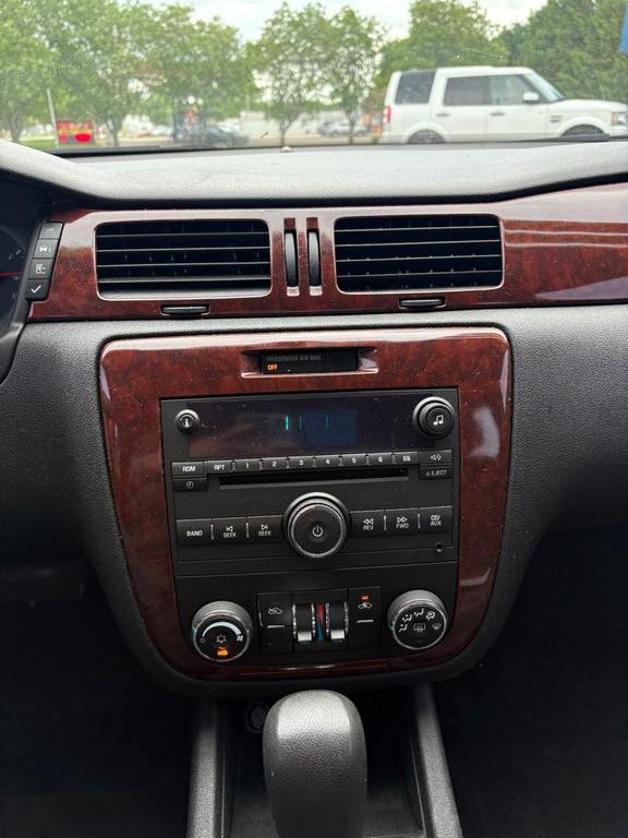used 2009 Chevrolet Impala car, priced at $3,700