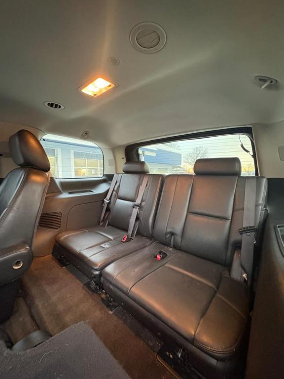 used 2011 GMC Yukon car, priced at $7,000