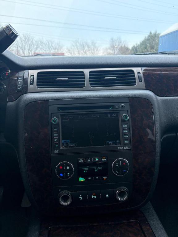 used 2011 GMC Yukon car, priced at $7,000