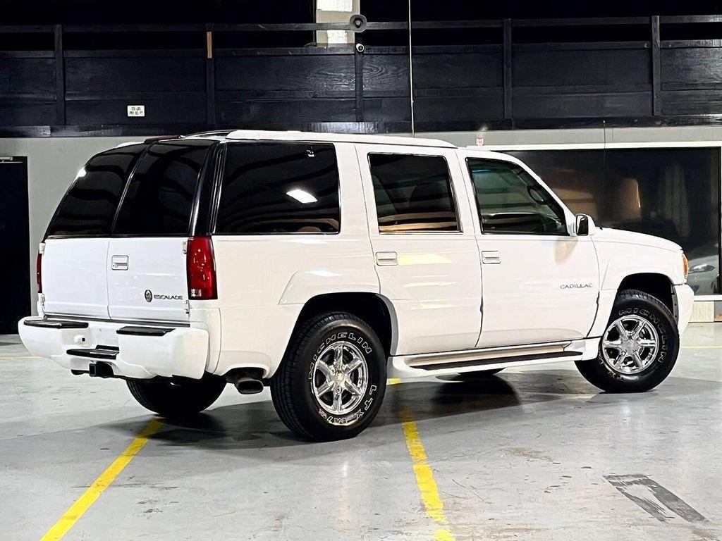 used 2000 Cadillac Escalade car, priced at $24,999