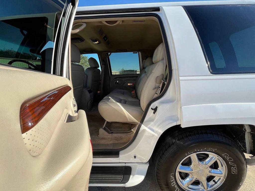 used 2000 Cadillac Escalade car, priced at $24,999