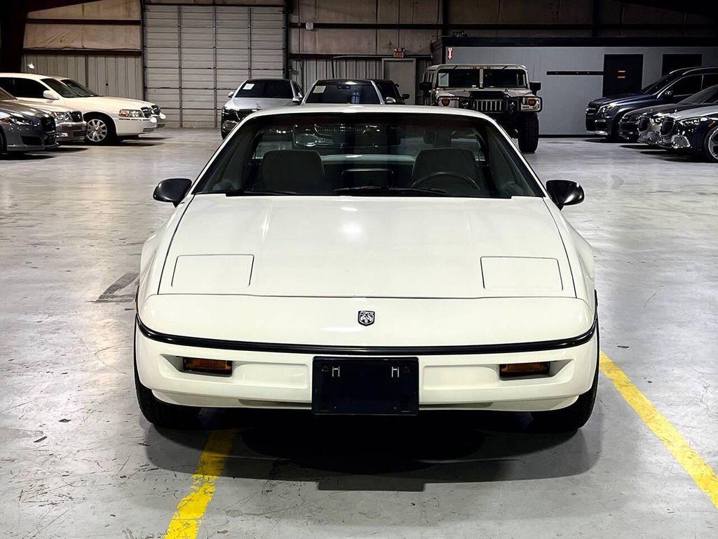 1987 White Pontiac Fiero