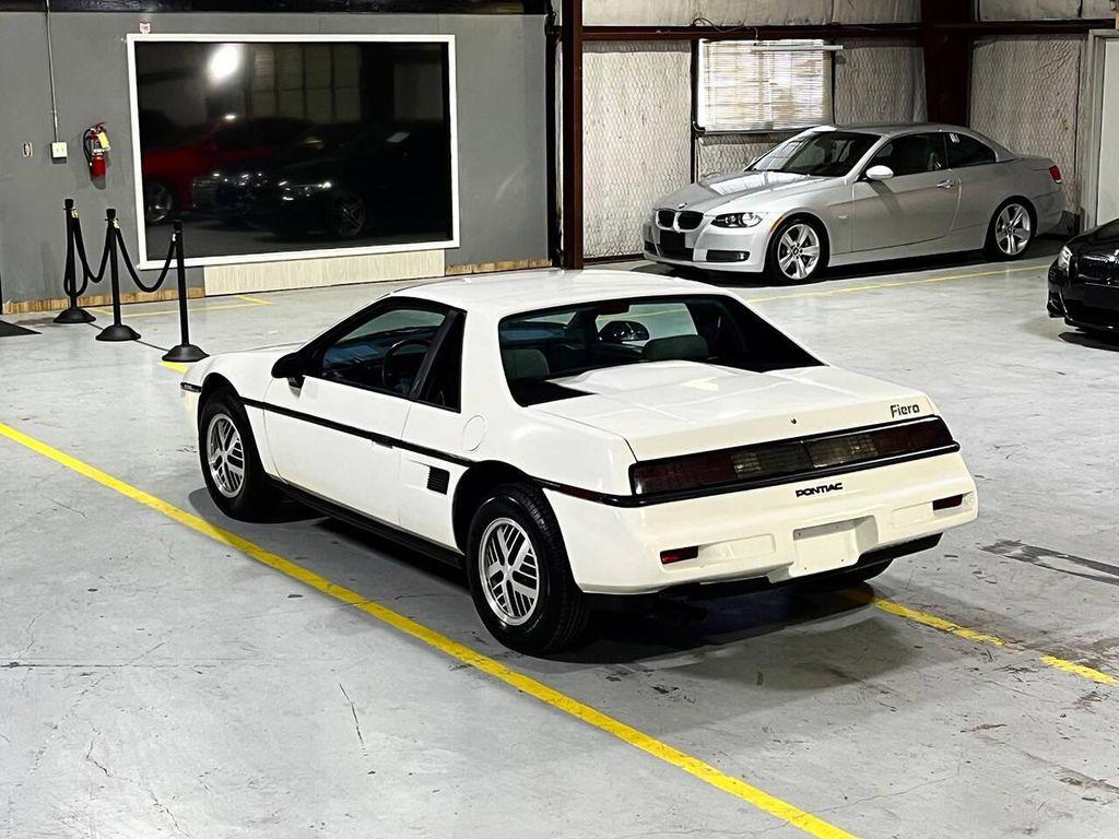 1987 White Pontiac Fiero