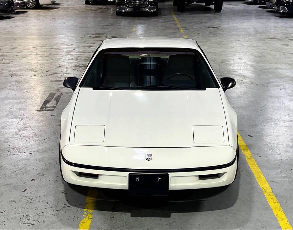1987 White Pontiac Fiero