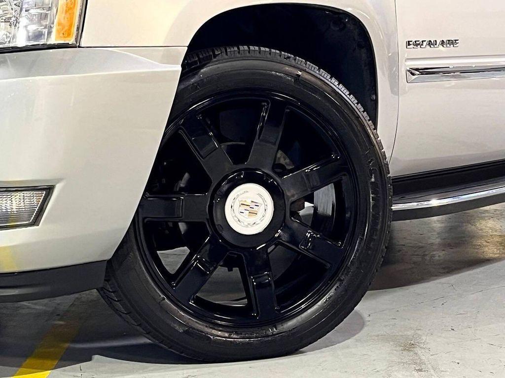 used 2010 Cadillac Escalade car, priced at $27,699