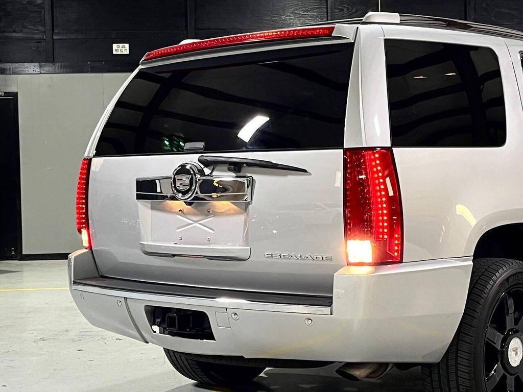 used 2010 Cadillac Escalade car, priced at $27,699