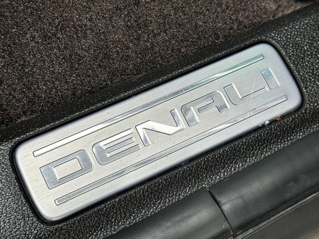 used 2013 GMC Yukon car, priced at $25,999