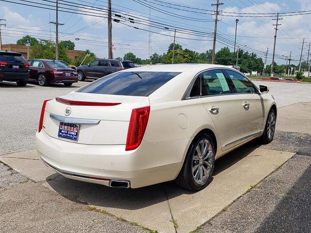 2014 White Diamond Tricoat Cadillac XTS