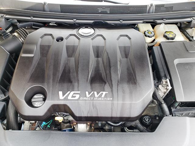 2014 White Diamond Tricoat Cadillac XTS