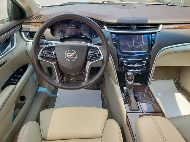 2014 White Diamond Tricoat Cadillac XTS