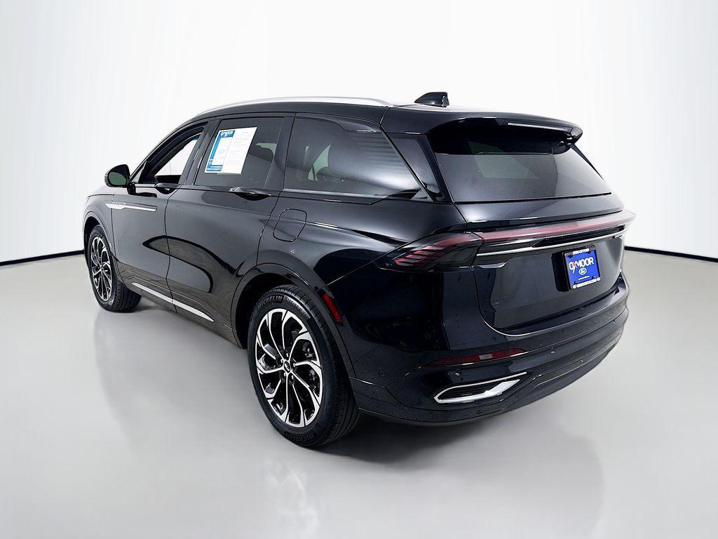 used 2024 Lincoln Nautilus car, priced at $49,500