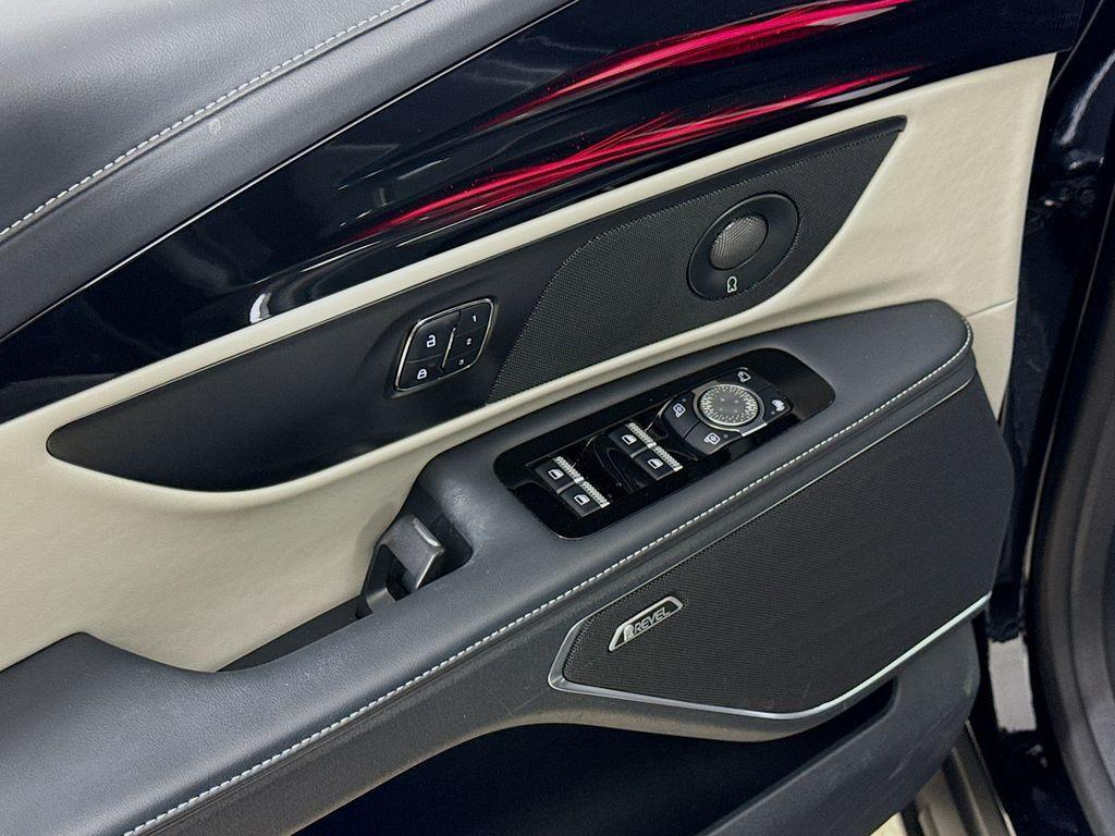 used 2024 Lincoln Nautilus car, priced at $49,500