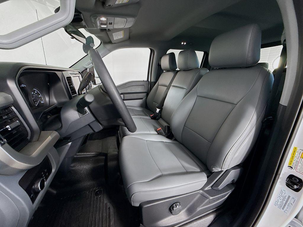 new 2025 Ford F-350 car, priced at $58,627