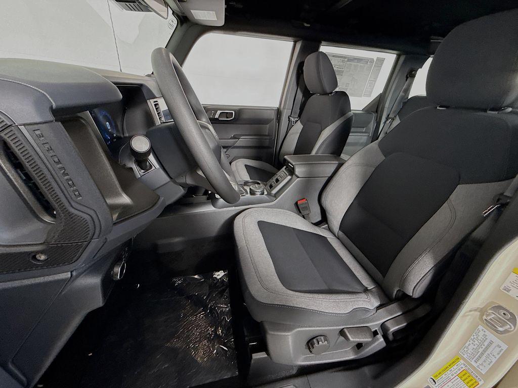 new 2025 Ford Bronco car, priced at $43,723