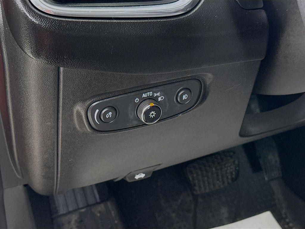 used 2020 Chevrolet Equinox car, priced at $14,900