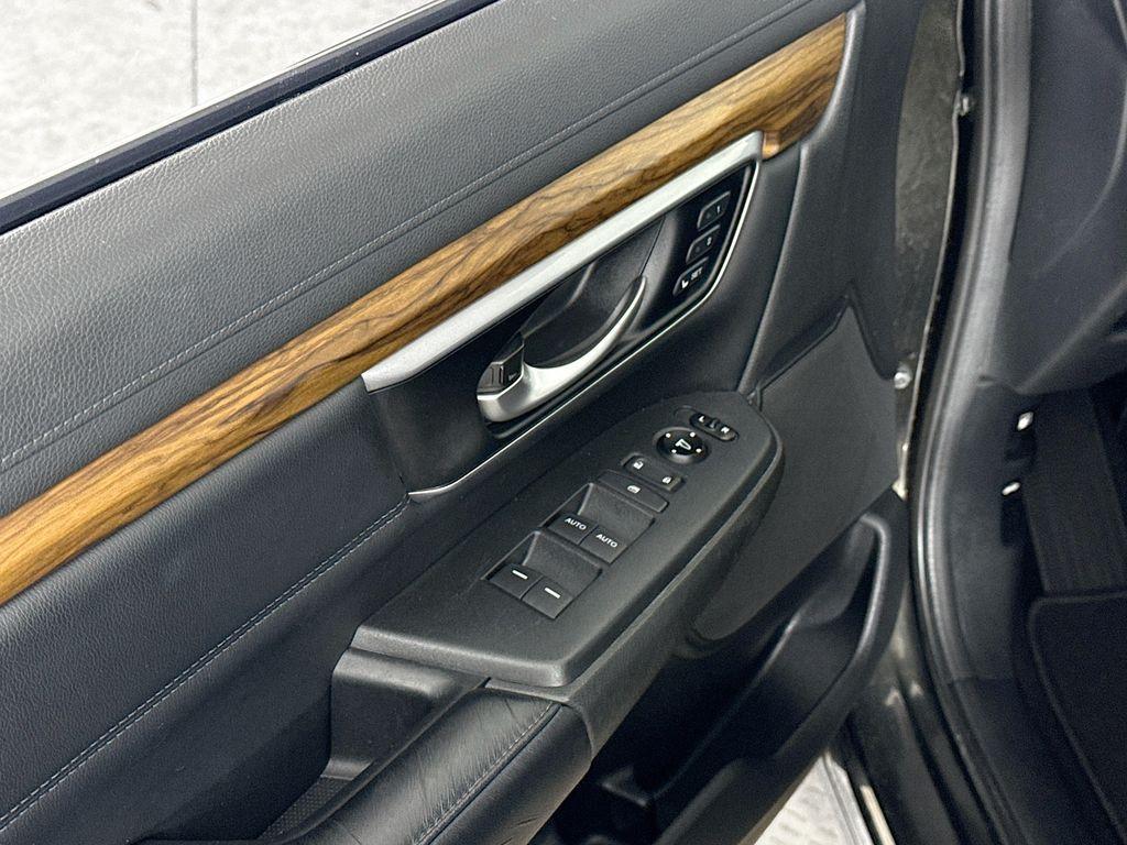 used 2017 Honda CR-V car, priced at $18,300