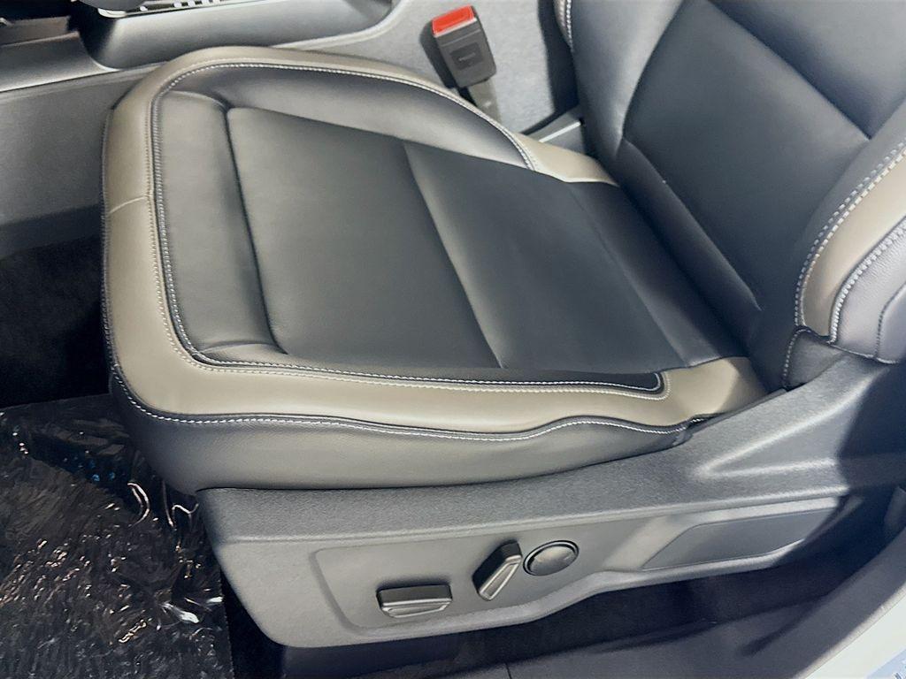 new 2025 Ford Bronco car, priced at $53,286