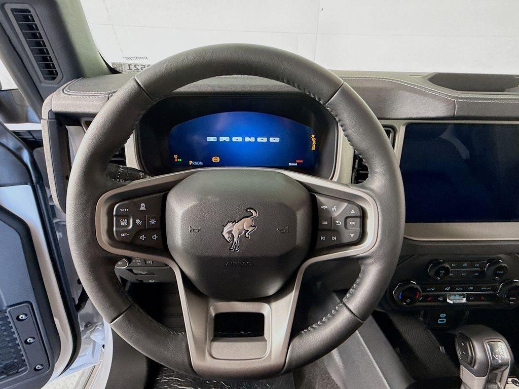 new 2025 Ford Bronco car, priced at $53,286