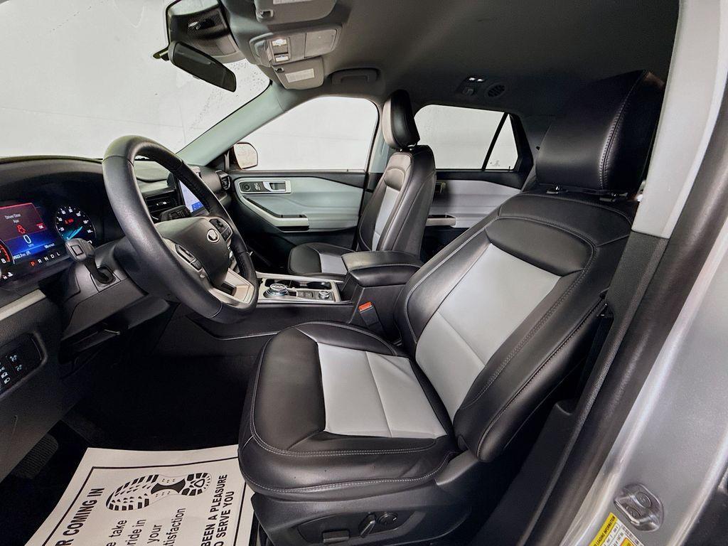 used 2023 Ford Explorer car, priced at $37,900