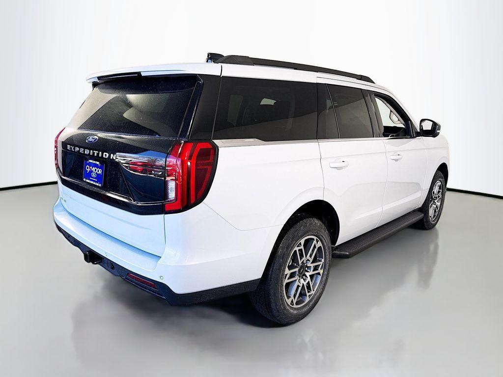 new 2026 Ford Expedition car, priced at $71,885