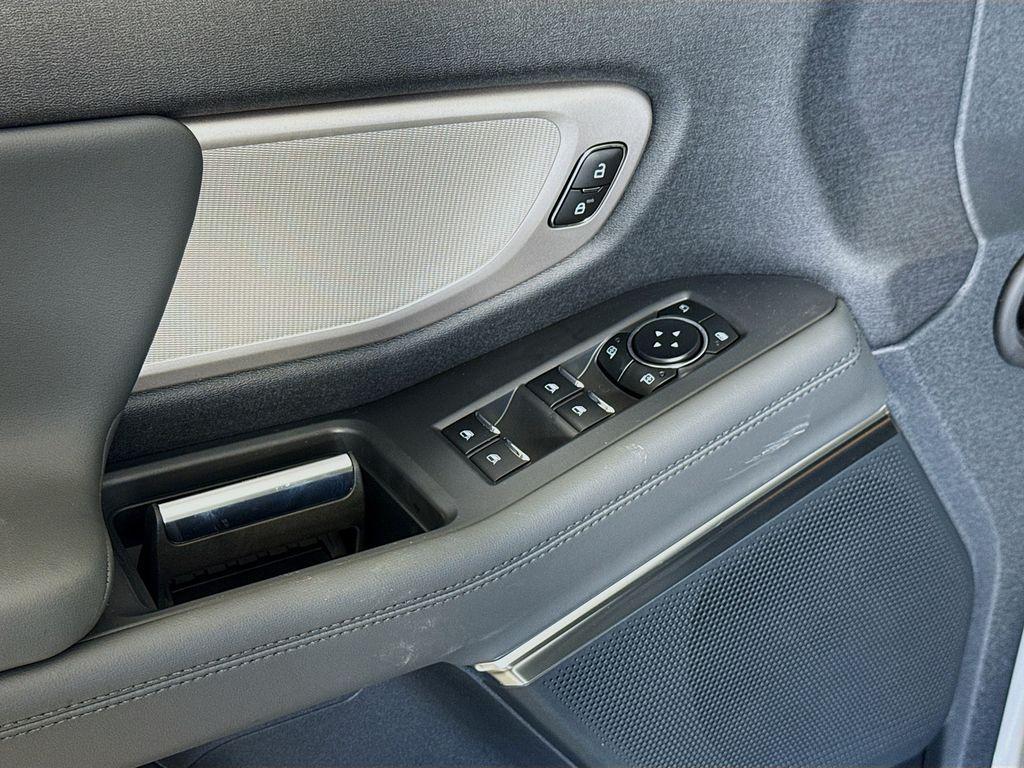 new 2026 Ford Expedition car, priced at $71,885