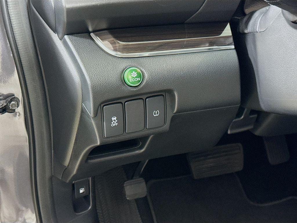 used 2016 Honda CR-V car, priced at $16,494