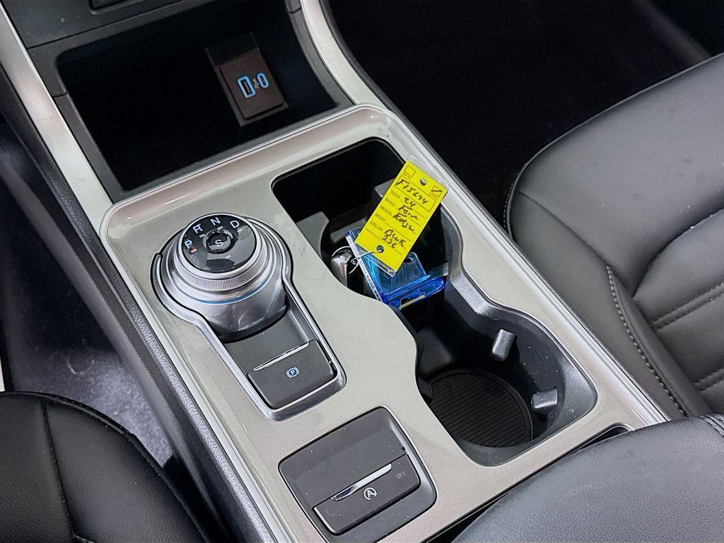 used 2024 Ford Edge car, priced at $27,499