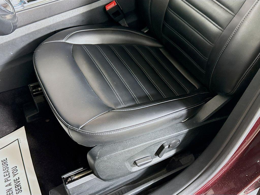 used 2022 Ford Edge car, priced at $23,500