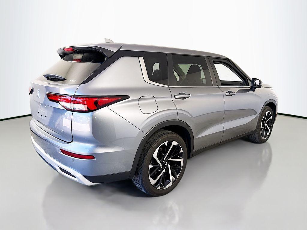 used 2024 Mitsubishi Outlander car, priced at $27,750