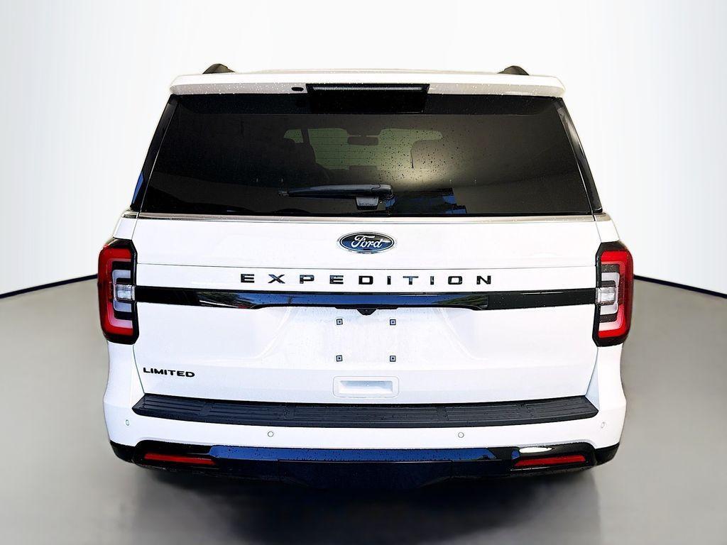 used 2024 Ford Expedition car, priced at $61,250