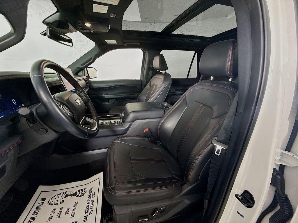 used 2024 Ford Expedition car, priced at $61,250