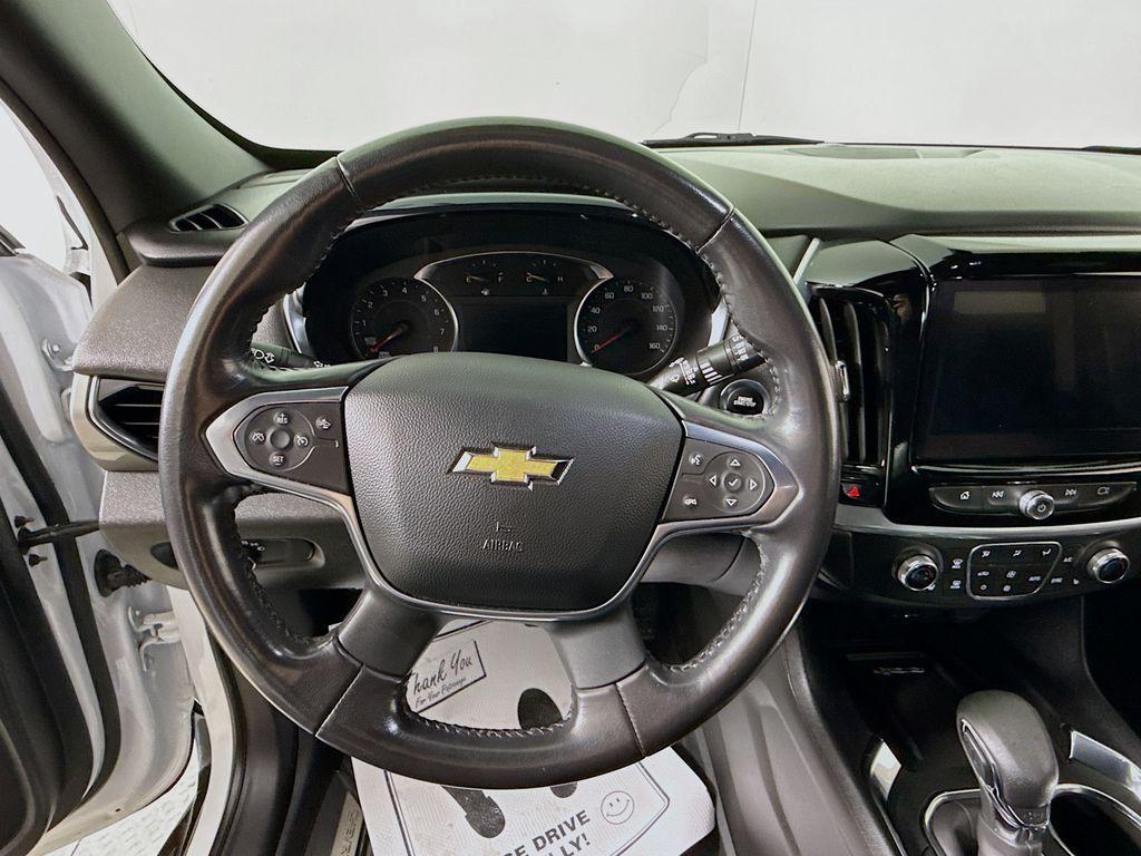 used 2022 Chevrolet Traverse car, priced at $22,987
