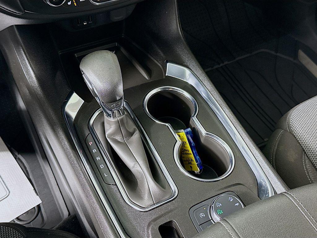 used 2022 Chevrolet Traverse car, priced at $22,987