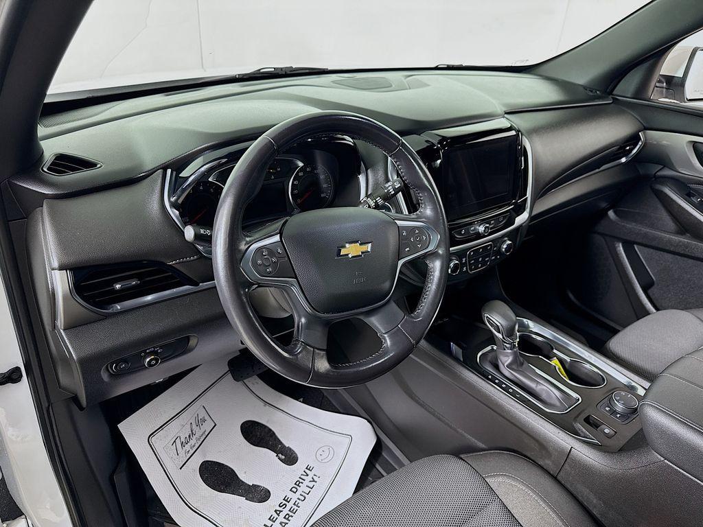 used 2022 Chevrolet Traverse car, priced at $22,987