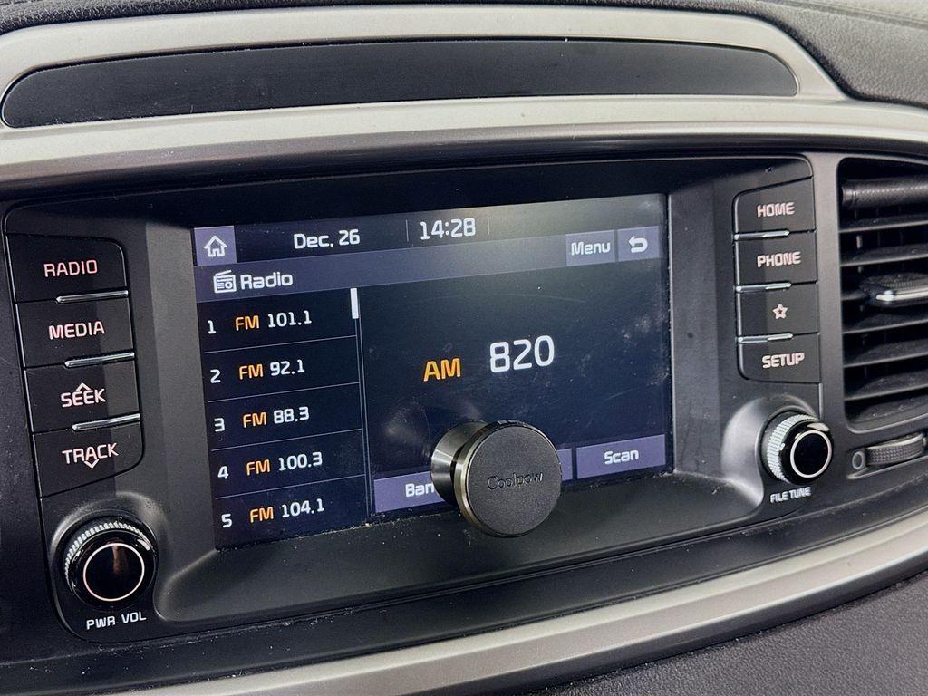 used 2020 Kia Sorento car, priced at $11,899