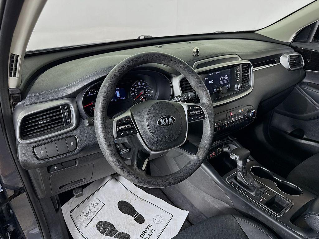used 2020 Kia Sorento car, priced at $11,899