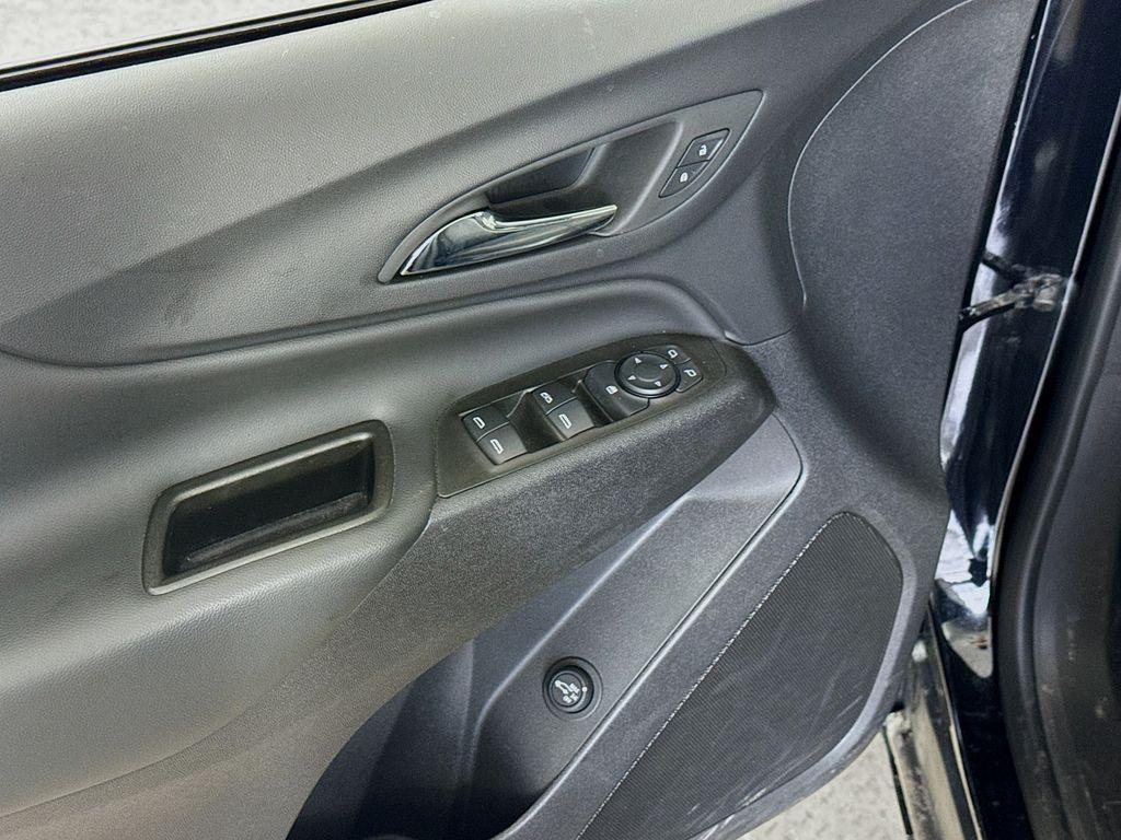 used 2023 Chevrolet Equinox car, priced at $22,750